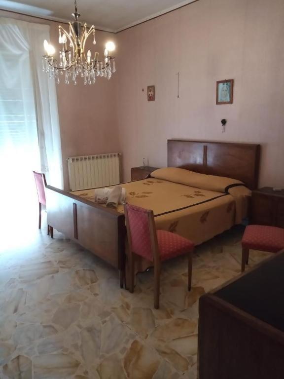 B&B Viale Liberta 加里 外观 照片