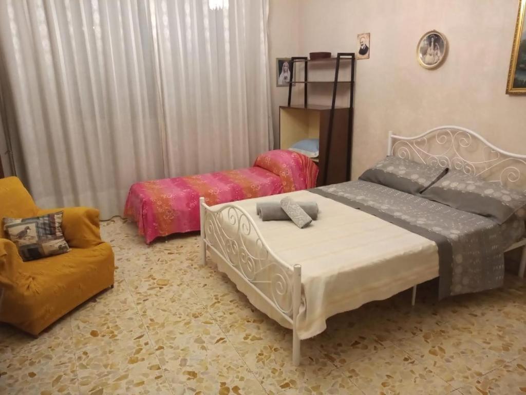 B&B Viale Liberta 加里 外观 照片
